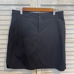 Mountain Hardwear Women’s Black Skirt Size 8